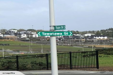 Photo of property in 12 Tawatawa Street, Long Bay, Auckland, 0630
