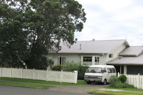 Photo of property in 62 Sandspit Road, Cockle Bay, Auckland, 2014