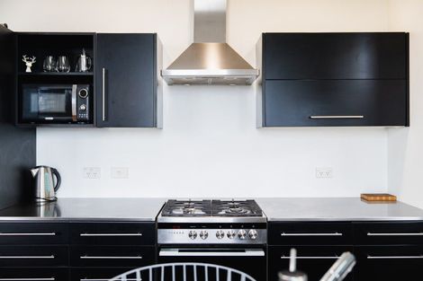 Photo of property in 3 Strathmore Crescent, Roslyn, Dunedin, 9010