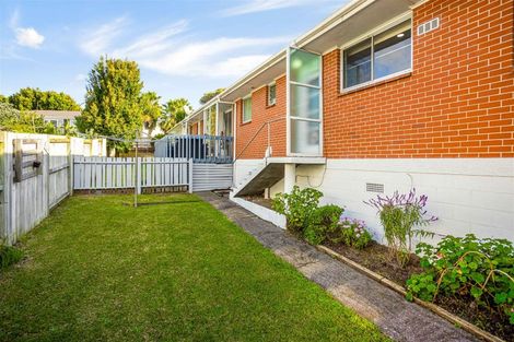 Photo of property in 2/61 Royal View Road, Te Atatu South, Auckland, 0610