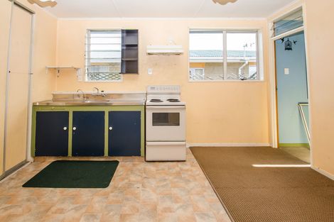 Photo of property in 11 Osmond Street, South Dunedin, Dunedin, 9012