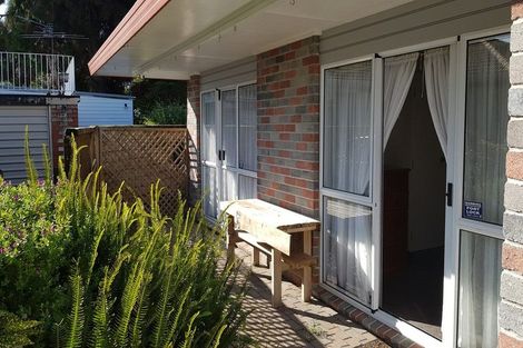 Photo of property in 2/13 Bunnythorpe Road, Papakura, 2110