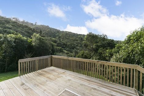 Photo of property in 16 Ramphal Terrace, Khandallah, Wellington, 6035