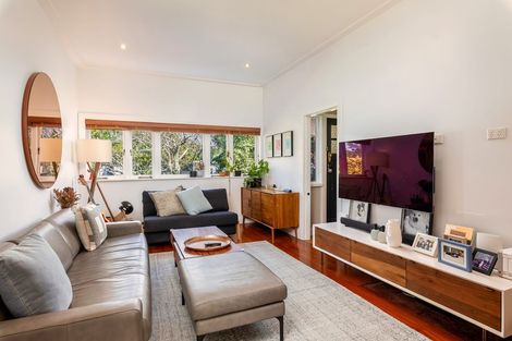 Photo of property in 11 Newcastle Terrace, Mount Albert, Auckland, 1025