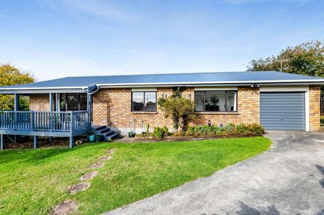 Photo of property in 24 Poplar Grove, Whalers Gate, New Plymouth, 4310