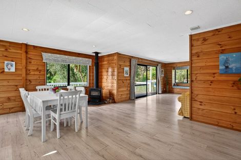 Photo of property in 178 Valley Road, Waimauku, 0881