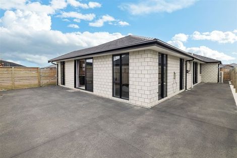 Photo of property in 32 Bill Harvey Drive, Halswell, Christchurch, 8025