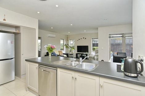 Photo of property in 13 Wisteria Lane, Rangiora, 7400