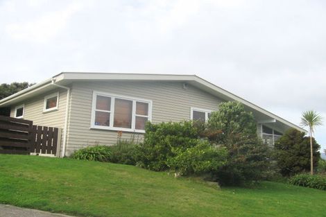 Photo of property in 242 Dowse Drive, Maungaraki, Lower Hutt, 5010