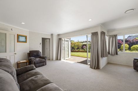 Photo of property in 1 Tui Street, Mount Maunganui, 3116