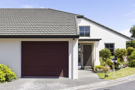 Photo of property in 28 Lakeridge Close, Rangatira Park, Taupo, 3330
