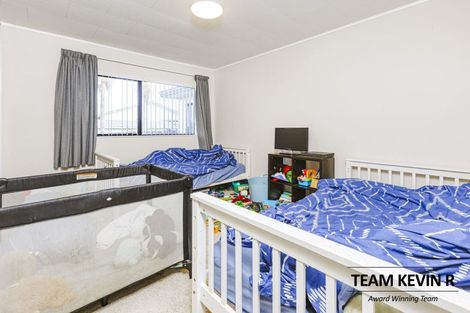 Photo of property in 1/8 Anglers Way, Wattle Downs, Auckland, 2102