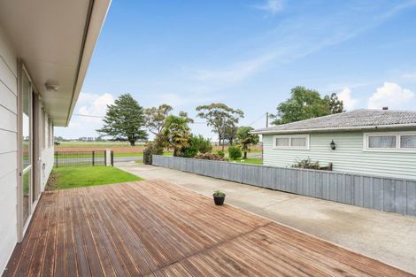 Photo of property in 106 Mako Mako Road, Levin, 5510