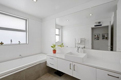 Photo of property in 15 Teagarden Close, Mairehau, Christchurch, 8052