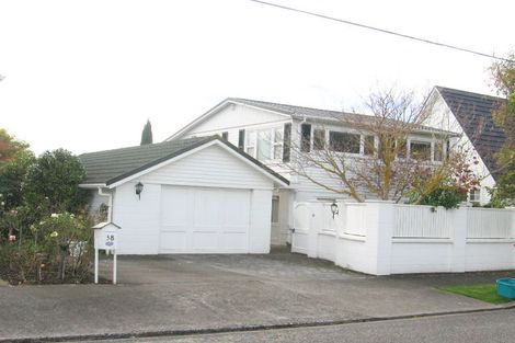 Photo of property in 38 Fairfield Avenue, Fairfield, Lower Hutt, 5011