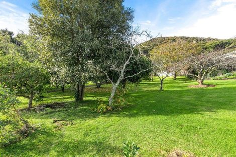 Photo of property in 5 Erua Road, Ostend, Waiheke Island, 1081