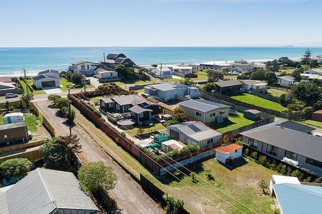 Photo of property in 438 Pukehina Parade, Pukehina, Te Puke, 3189