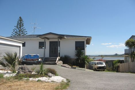 Photo of property in 640 Pukehina Parade, Pukehina, Te Puke, 3189