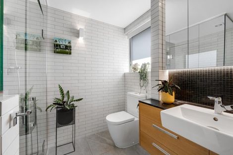 Photo of property in 23 Rangitoto View Road, Cockle Bay, Auckland, 2014