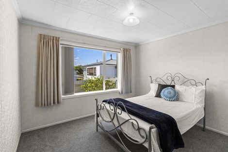 Photo of property in 20-20a Huatoki Street, Vogeltown, New Plymouth, 4310