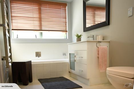 Photo of property in 23 Trossach Place, Wattle Downs, Auckland, 2103