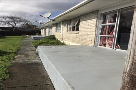 Photo of property in 2/8 Margaret Road, Papatoetoe, Auckland, 2025