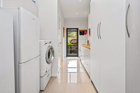 Photo of property in 2 Forest View Road, Te Kamo, Kamo, 0185