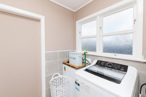 Photo of property in 30 Mccorkindale Street, Feilding, 4702