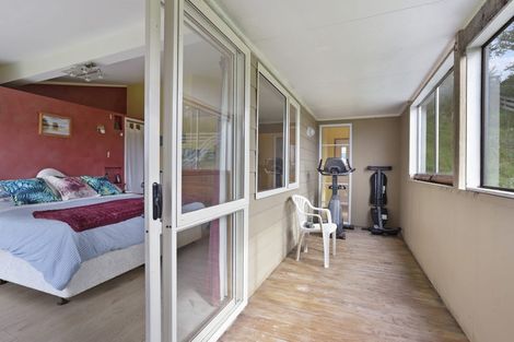 Photo of property in 78 Coulter Road, Henderson Valley, Auckland, 0614