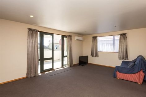 Photo of property in 21 George Street, Riccarton, Christchurch, 8041