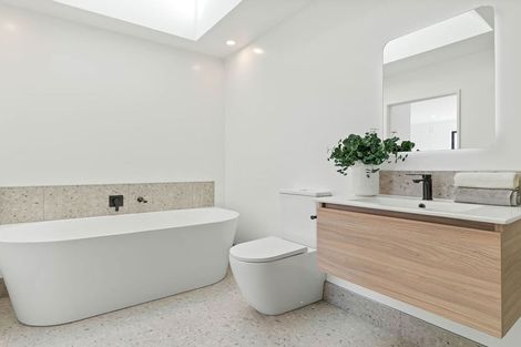 Photo of property in 8 Molly Place, Southbridge, 7602