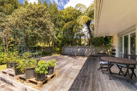 Photo of property in 2 Te Ngaere Place, Merrilands, New Plymouth, 4312