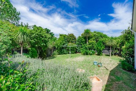 Photo of property in 6 Gates Road, Waikanae Beach, Waikanae, 5036