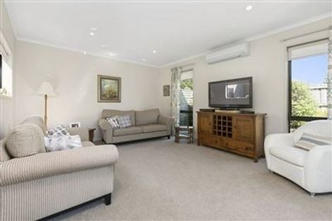 Photo of property in 48 Scoria Close, Pyes Pa, Tauranga, 3112