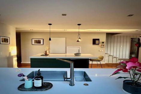 Photo of property in 11 Richmond Road, Mahina Bay, Lower Hutt, 5013