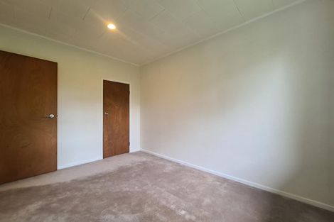 Photo of property in 1 Murillo Place, Henderson, Auckland, 0612