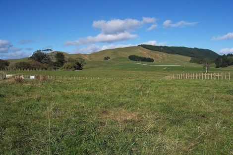 Photo of property in 14 Mountain View Drive, Manakau, 5583