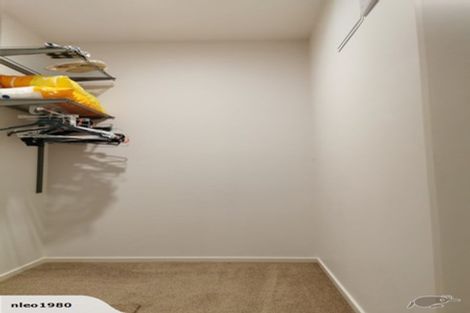 Photo of property in 28 Staincross Street, Green Bay, Auckland, 0604