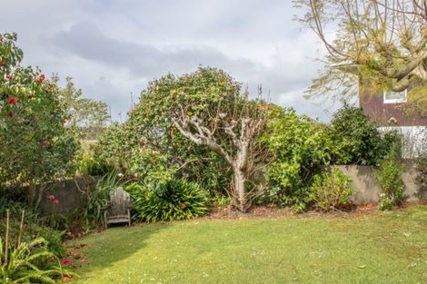 Photo of property in 13 Colin Wild Place, Glenfield, Auckland, 0629