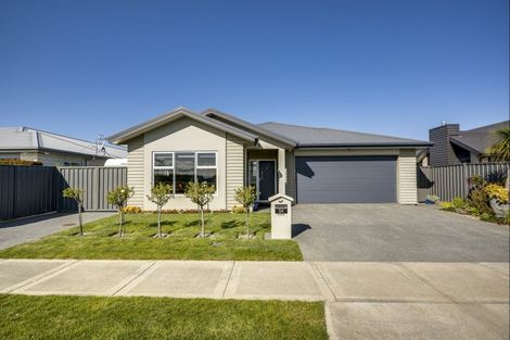 Photo of property in 54 Eriksen Road, Te Awa, Napier, 4110