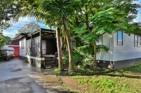 Photo of property in 4 Adel Place, Weymouth, Auckland, 2103