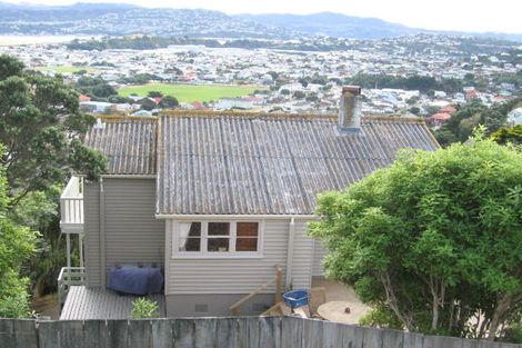 Photo of property in 106 Sidlaw Street, Strathmore Park, Wellington, 6022