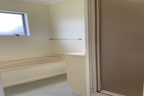 Photo of property in 86a Sturges Road, Henderson, Auckland, 0612