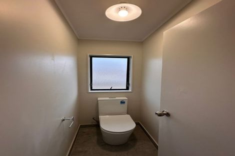 Photo of property in 4b Kimdale Place, Totara Heights, Auckland, 2105