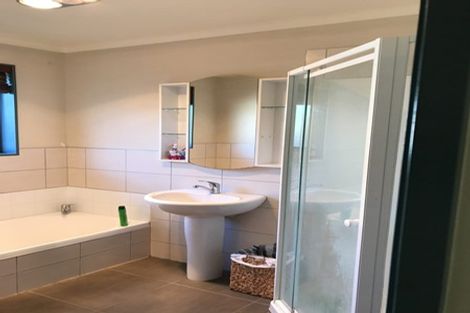 Photo of property in 16 Loveridge Place, Morrinsville, 3300