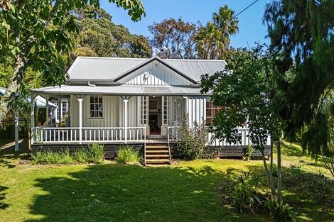 Photo of property in 90 Pendarves Street, New Plymouth, 4310