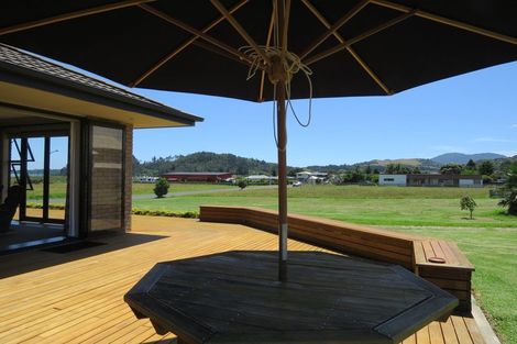 Photo of property in 15 Koromiko Drive, Coromandel, 3506