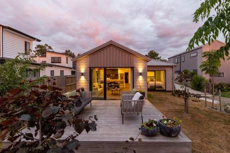 Photo of property in 56 Jacks Landing Drive, Hamilton Lake, Hamilton, 3204