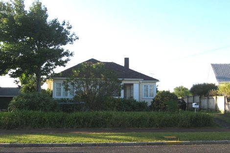 Photo of property in 11 Tahapa Crescent, Meadowbank, Auckland, 1072