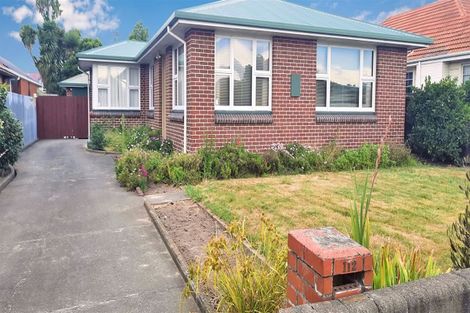Photo of property in 112 Main North Road, Papanui, Christchurch, 8052